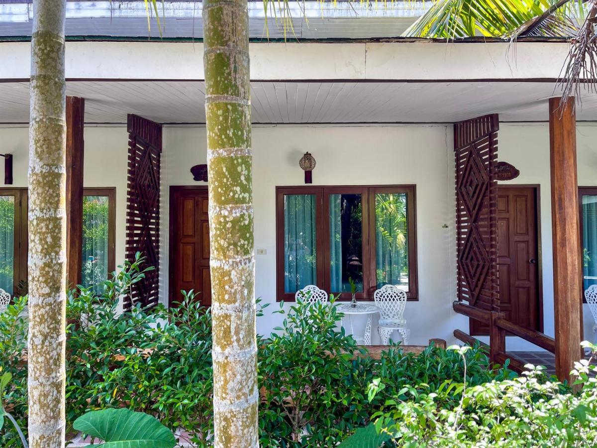 Phuvara Boutique Aonang Ao Nang Exterior foto